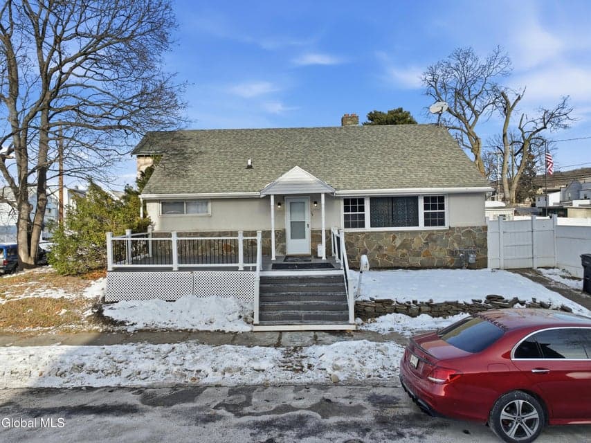 25 111th Street, photo 2