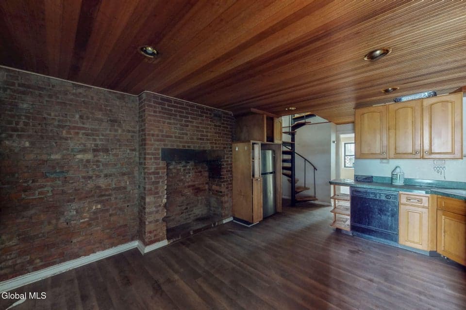 335 Madison Avenue, photo 3