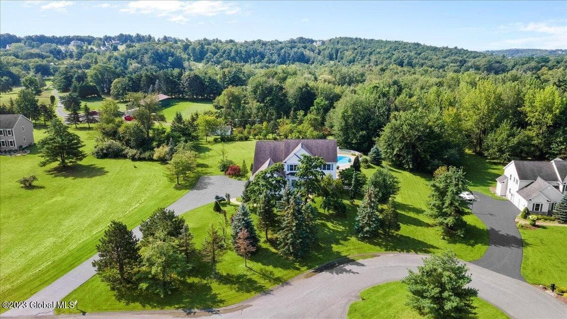 27 Ponderosa Boulevard, photo 2