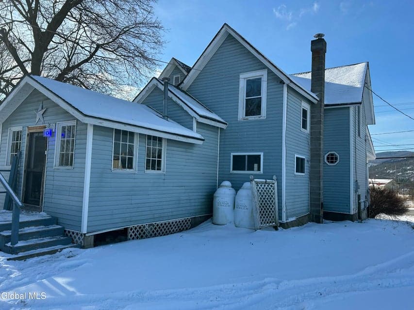 1076 Wicker Street, photo 2