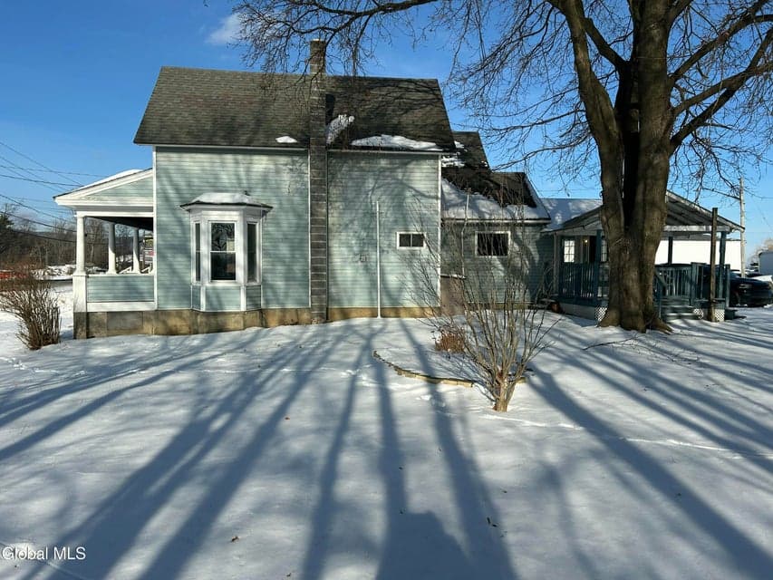 1076 Wicker Street, photo 3
