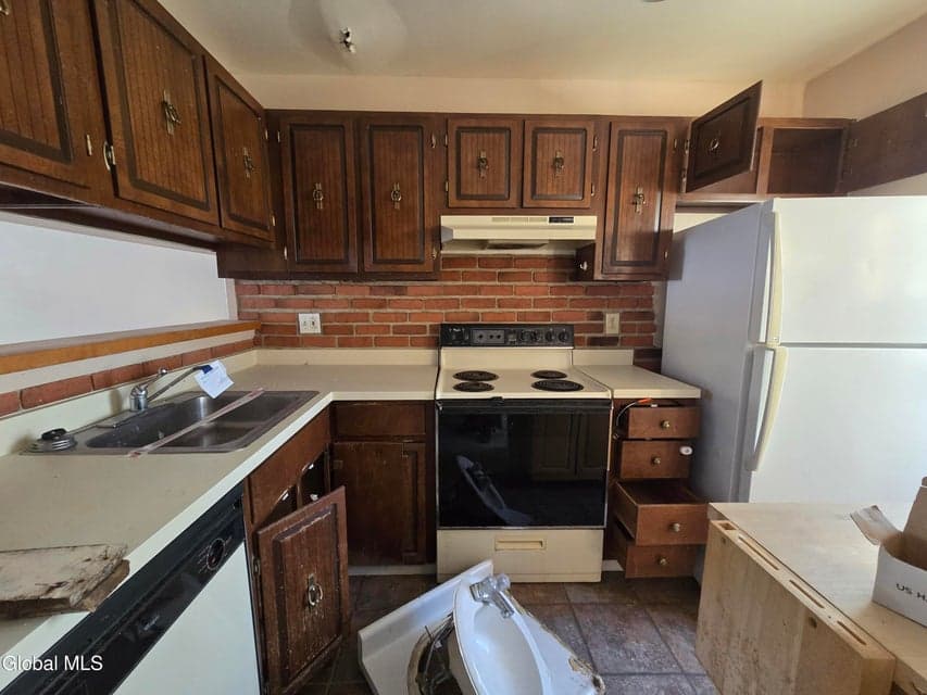 1005 Rockport Court, photo 2