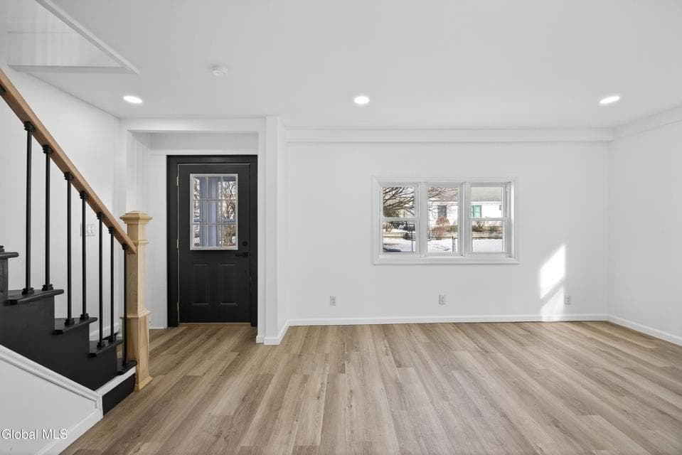 70 Fowler Avenue, photo 5
