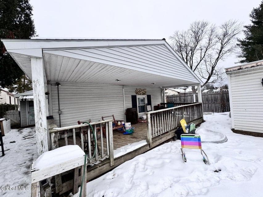 1379 Evergreen Avenue, photo 3