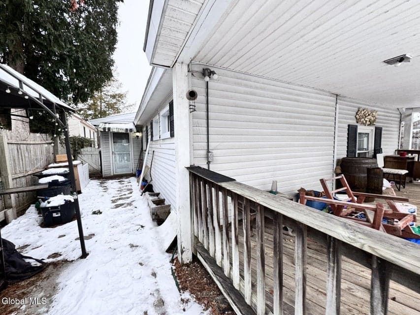 1379 Evergreen Avenue, photo 5