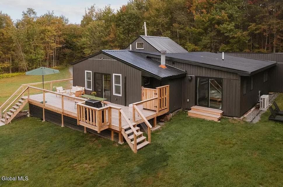 470 White Roe Lake Road