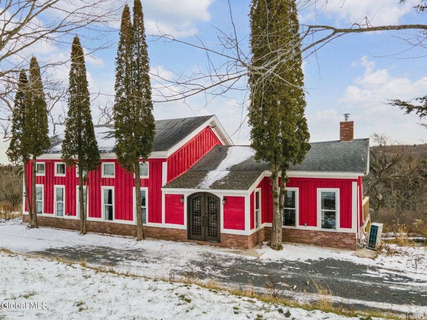 320 Merchant Road, photo 1