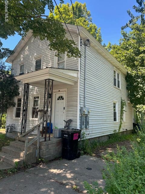 26 Grand Street, Glens Falls, NY, photo 1