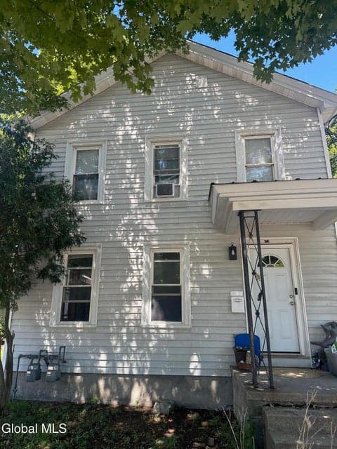 26 Grand Street, Glens Falls, NY, photo 2