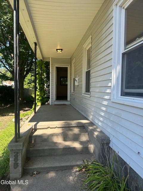 26 Grand Street, Glens Falls, NY, photo 5