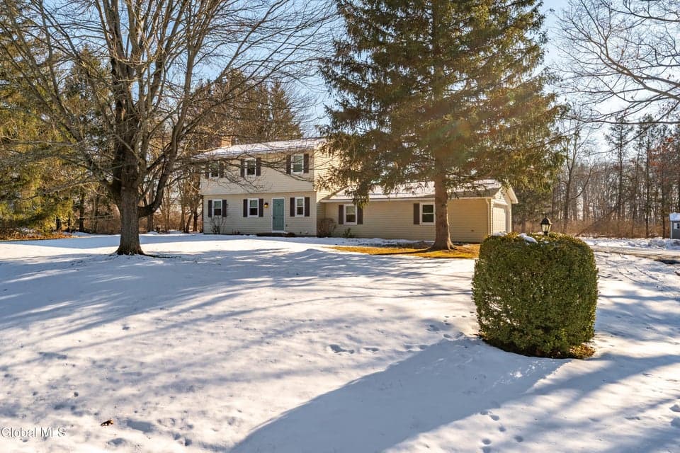 40 Balmoral Court, photo 3