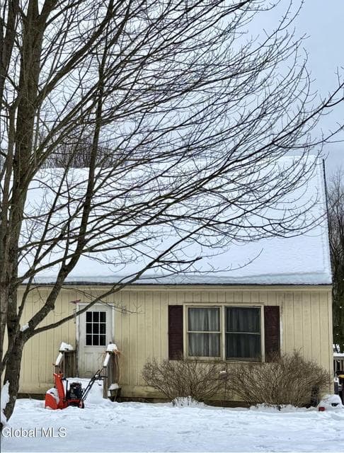 1 Newington Avenue