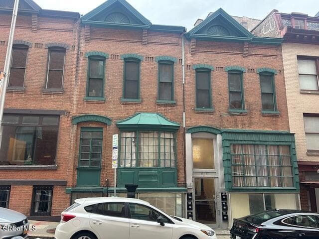 65 Columbia Street, photo 1