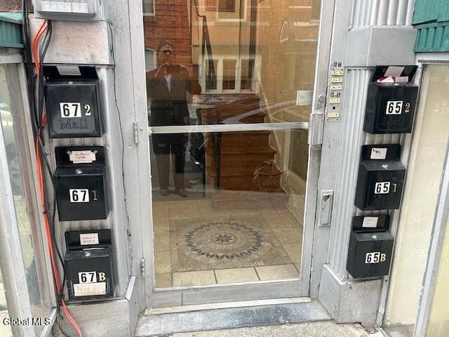 65 Columbia Street, photo 3