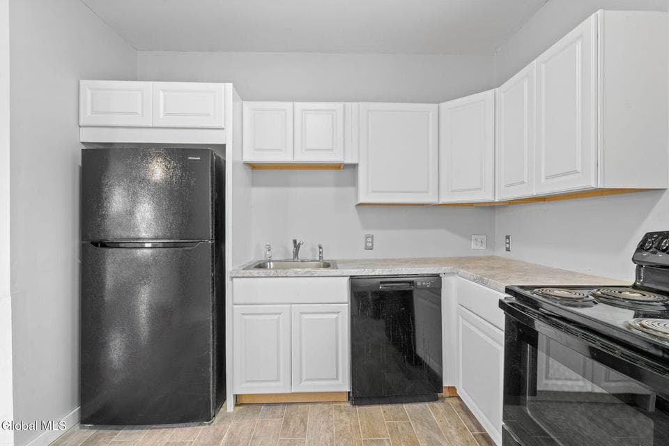 152 Elmer Avenue, photo 3