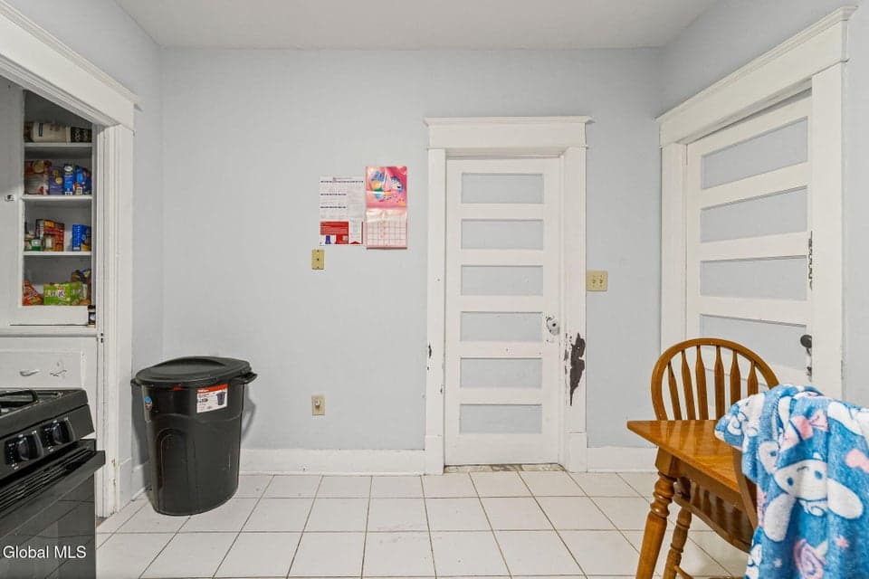 154 Elmer Avenue, photo 4
