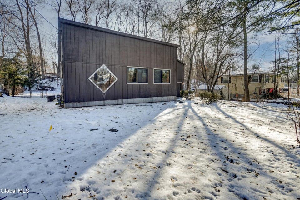 331 13th Street, photo 3