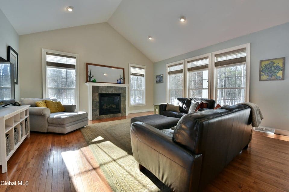141 Ruggles Road, photo 5