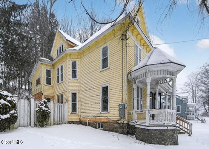 9663 Main Street, photo 3
