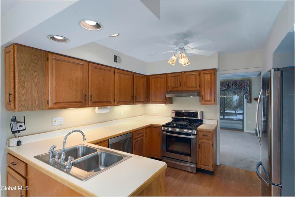 12 Collins Terrace, photo 4