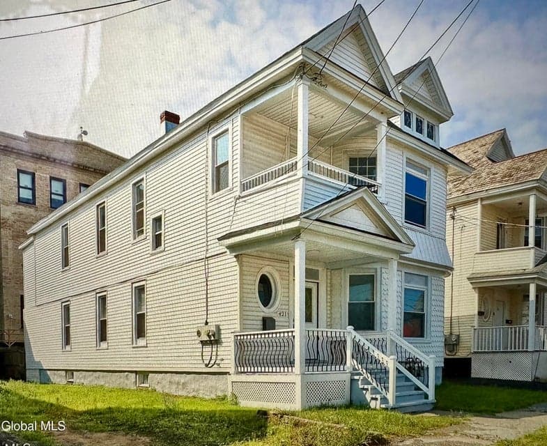 421 Summit Avenue, photo 2