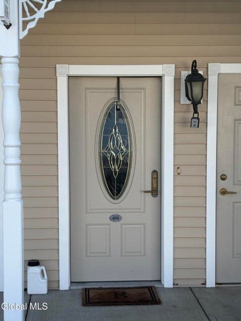 406 Kelly Circle, photo 3