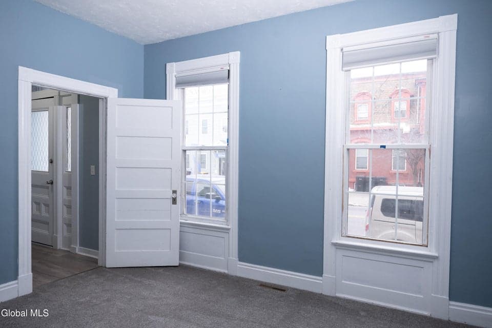 104 2nd Avenue, Troy, NY, photo 5