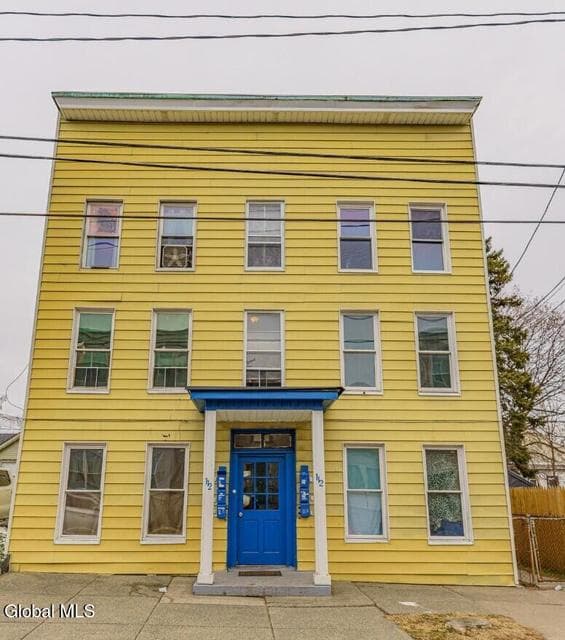 112 Main Street, photo 2