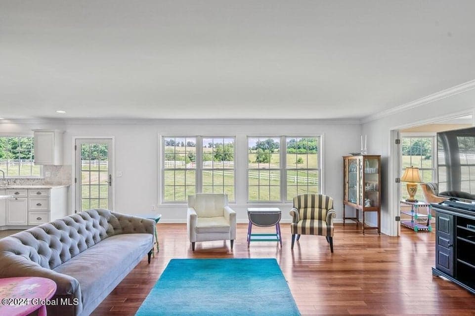 42 Ashcroft Road, photo 5