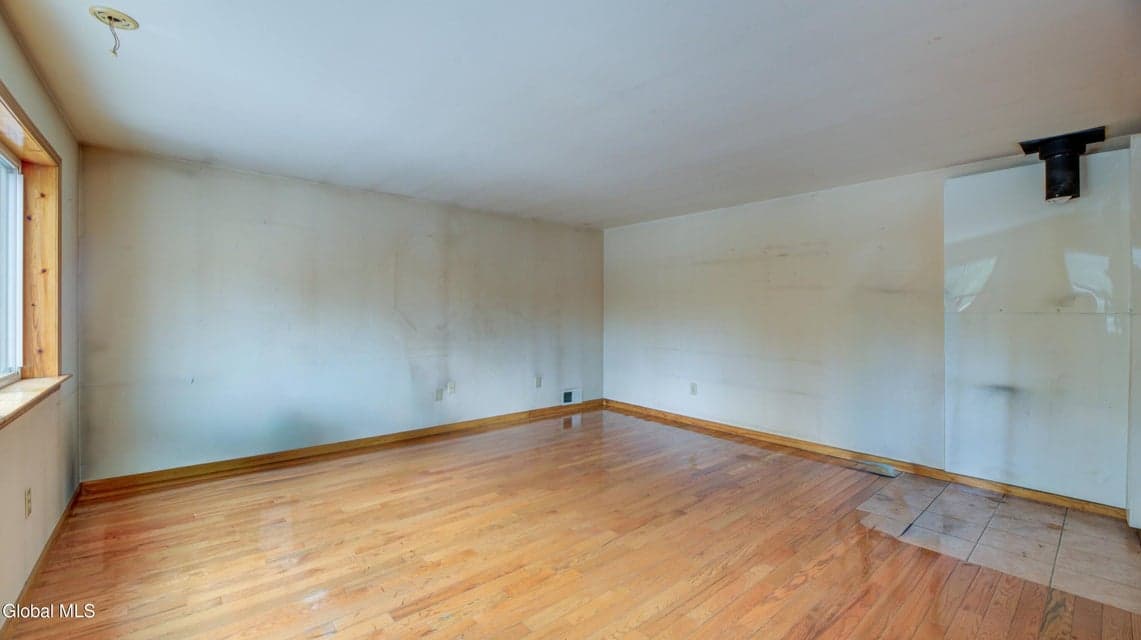 241 Windfall Road, photo 5