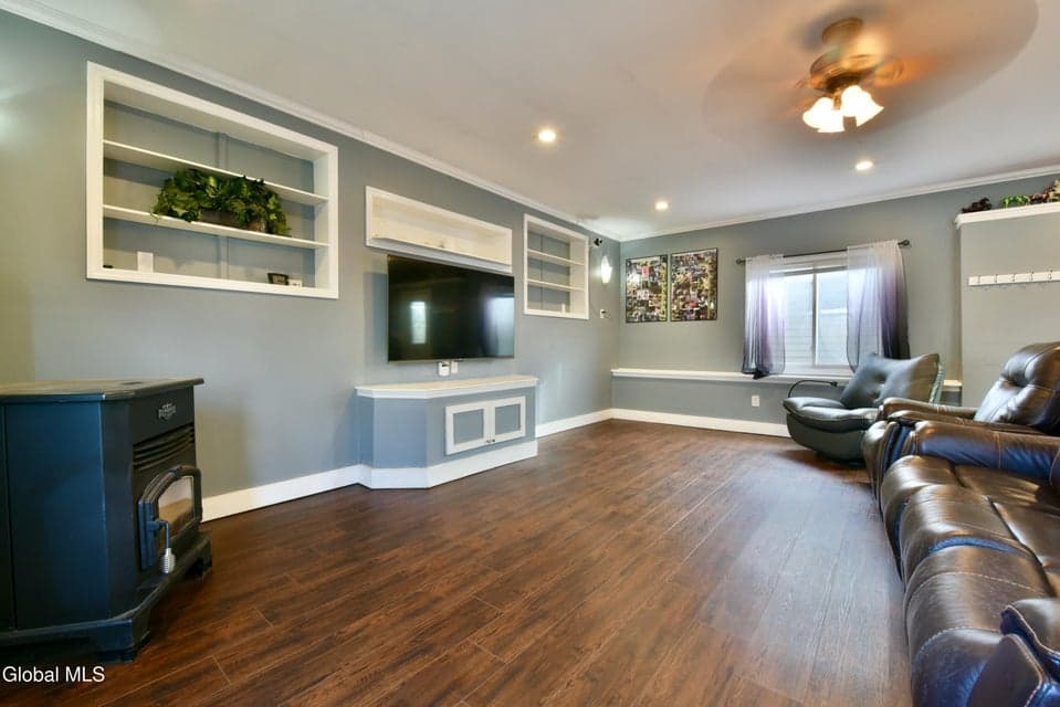 37 NY-67, photo 5