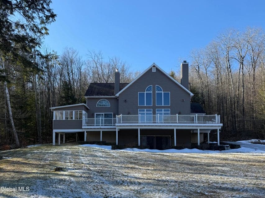 995 State Route 43, photo 2