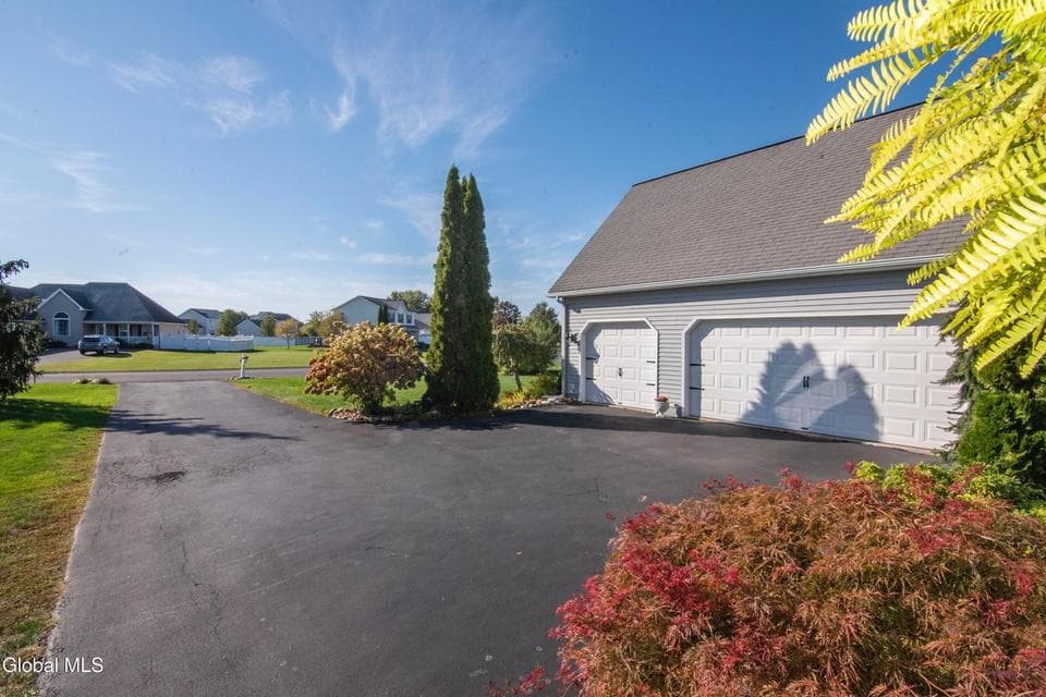 25 Timothy Way, Mechanicville, NY 12118, photo 5