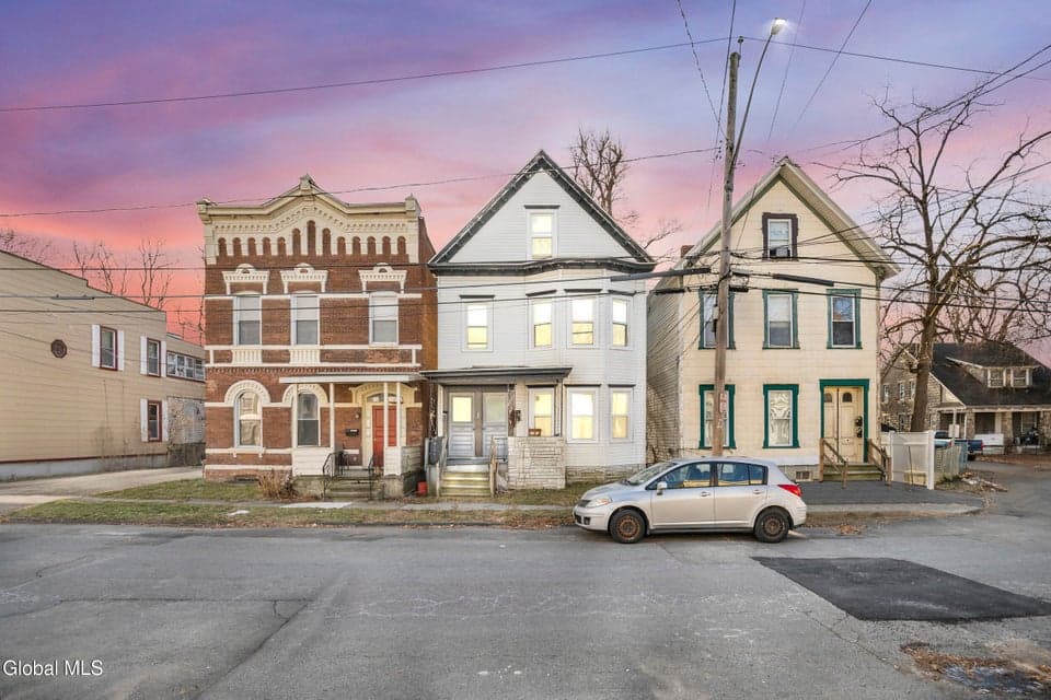 1822 Highland Avenue, photo 1