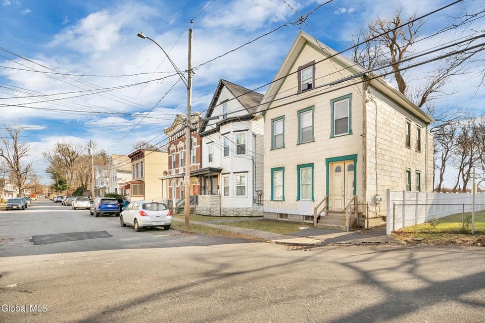 1822 Highland Avenue, photo 2