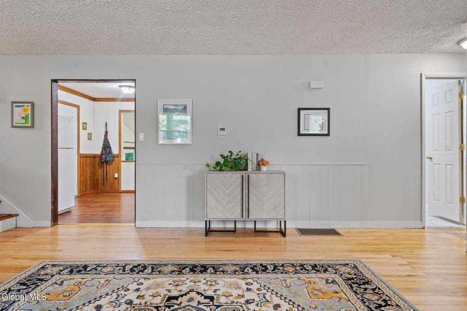 12 Curt Boulevard, photo 4