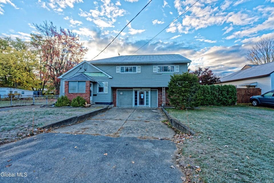 318 Chiswell Road, photo 1