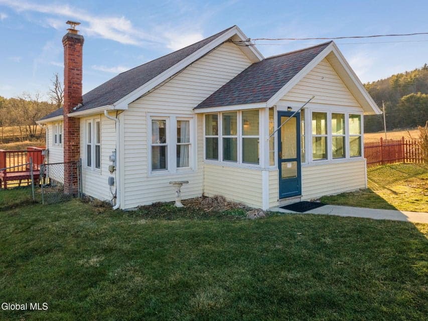 1885 Tarrytown Road, photo 4