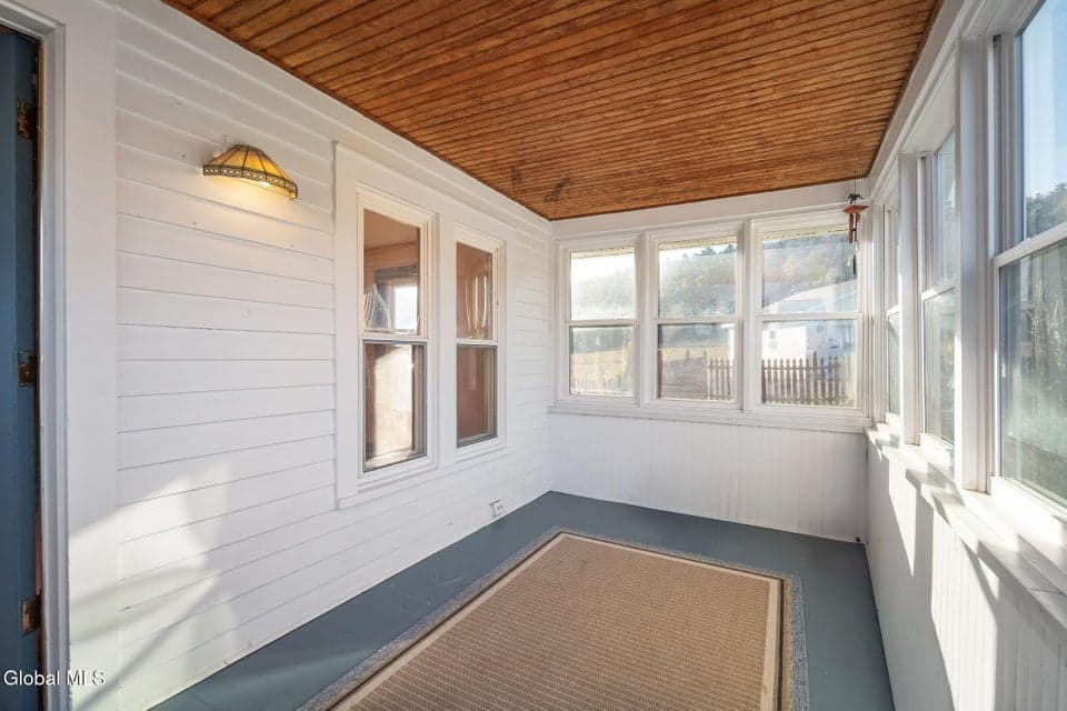 1885 Tarrytown Road, photo 5