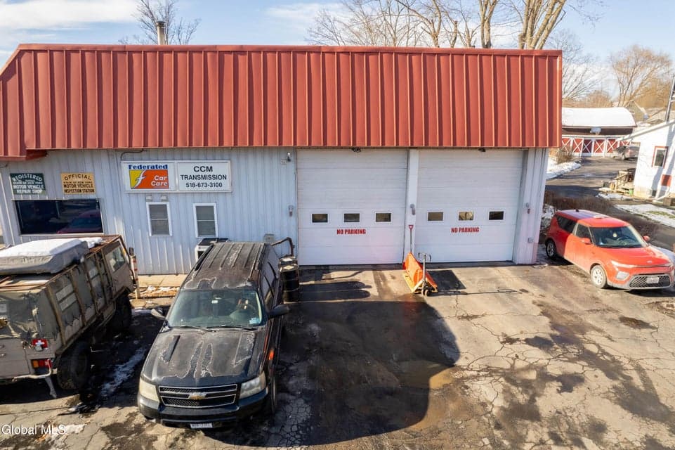 46 W Grand Street, photo 4