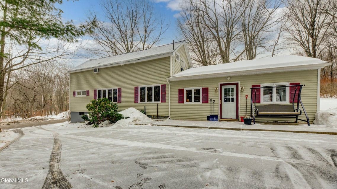 454 County Highway 146, photo 2