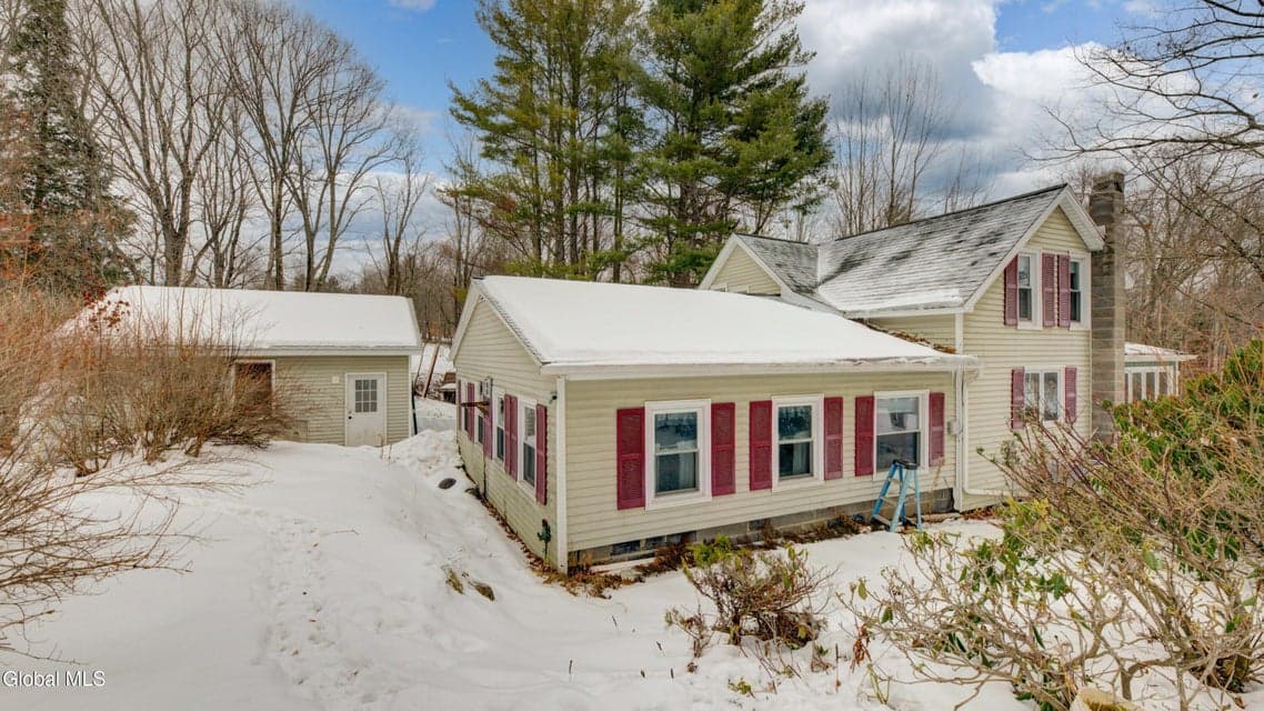 454 County Highway 146, photo 3