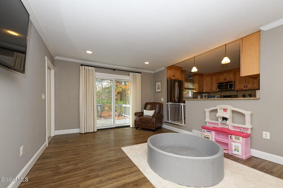 27 Wiltshire Way, photo 4