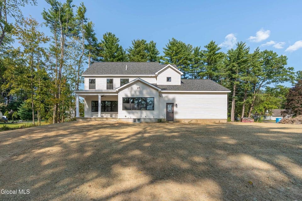 227 Pinewood Drive, photo 5