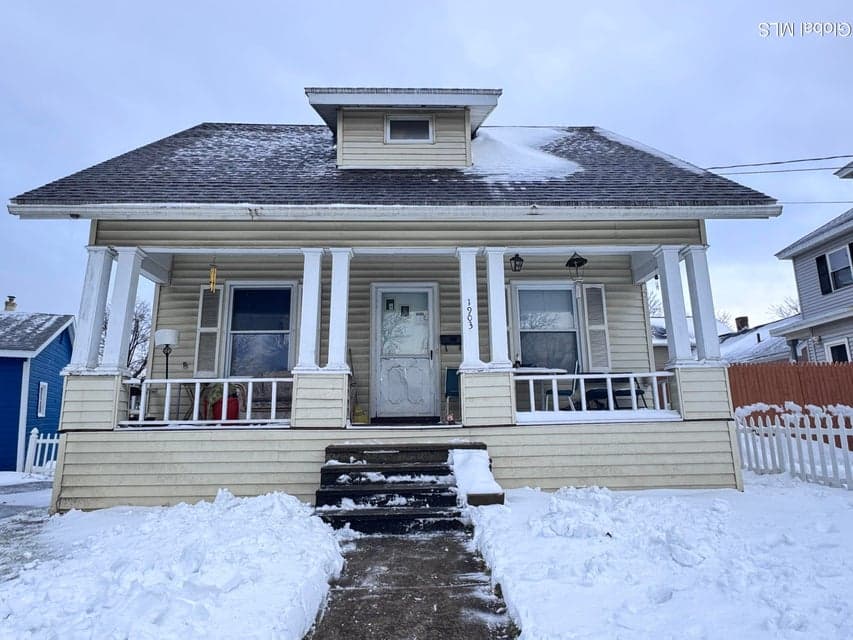 1903 Butterfield Avenue, photo 1