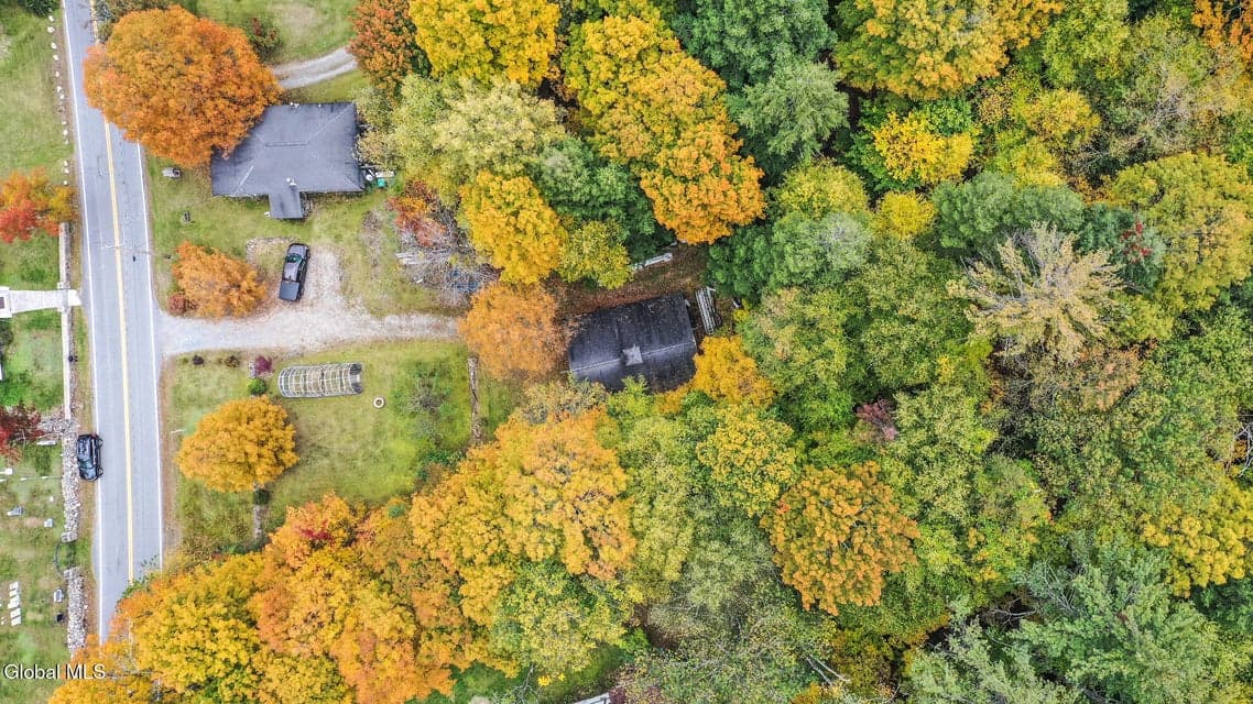 2023 Lands End Road, photo 5