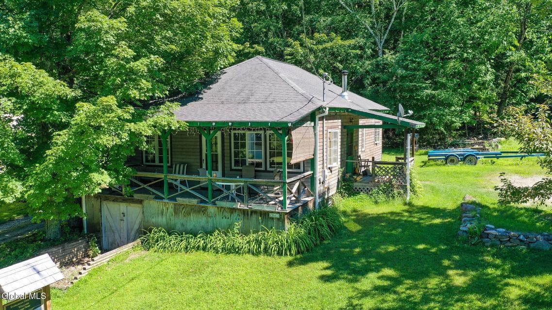 2023 Lands End Road, photo 3