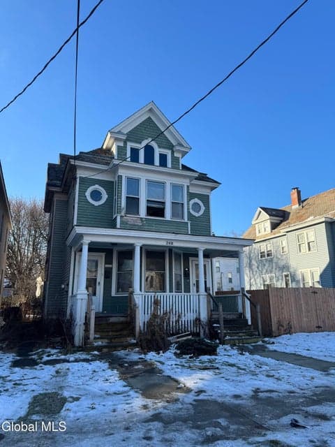 248 Catherine Street, photo 1