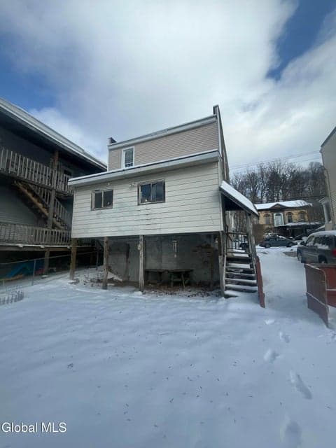77 Grove Street, photo 4