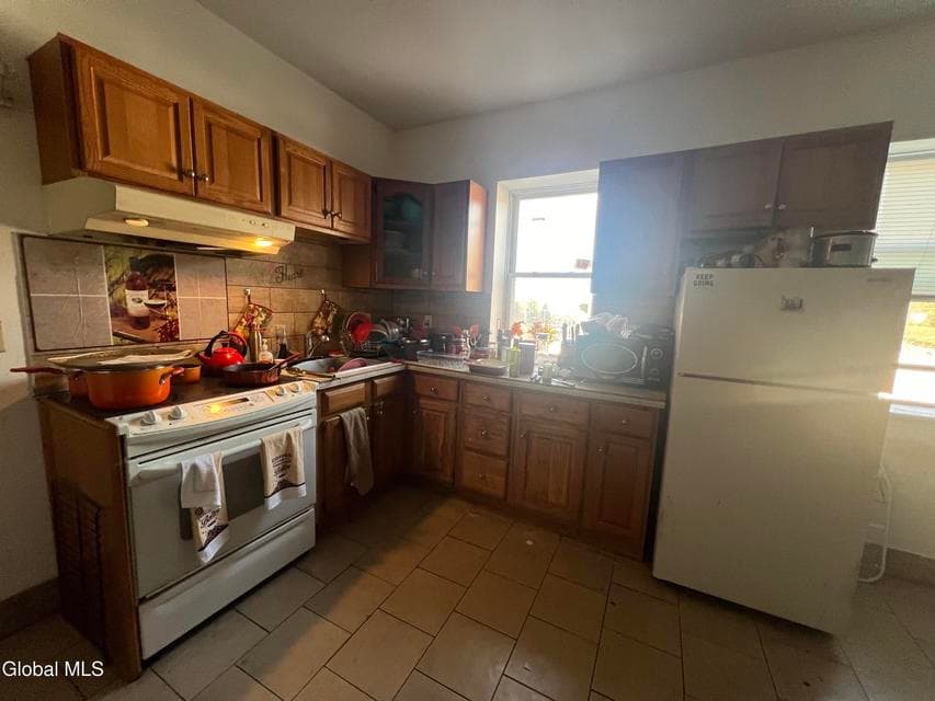 474-484 4th Street, photo 3